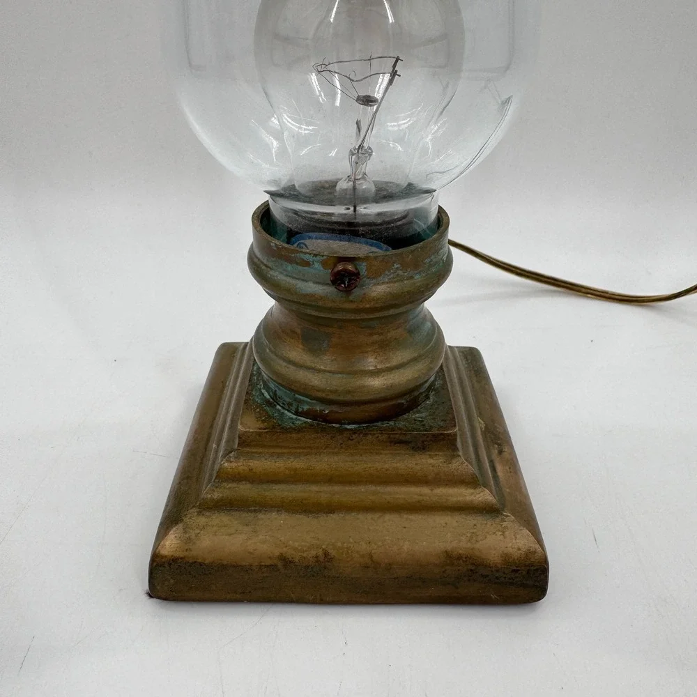 Vintage Brass Hurricane Accent Lamp Glass Chimney Colonial Library Style 9